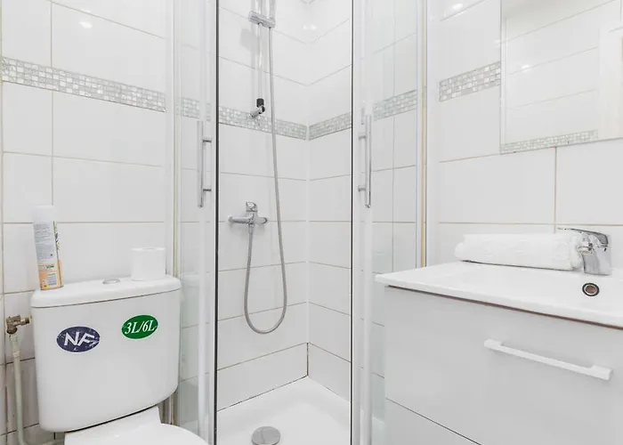 Elegant Voltaire- 11 - 2p Apartment Paris